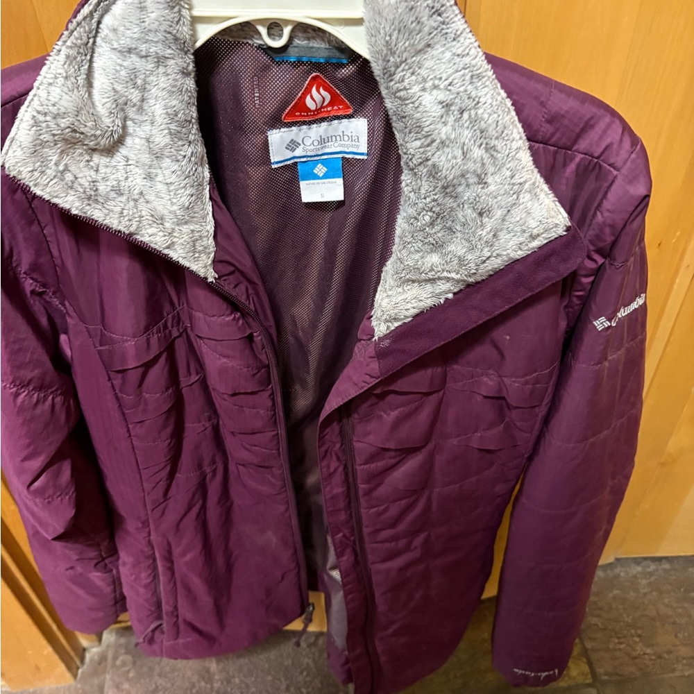 Columbia Women's Deep Maroon Omni Heat Jacket Down Filled